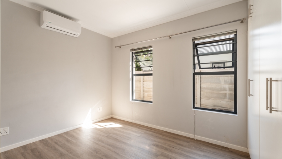 To Let 3 Bedroom Property for Rent in Rouxpark Western Cape